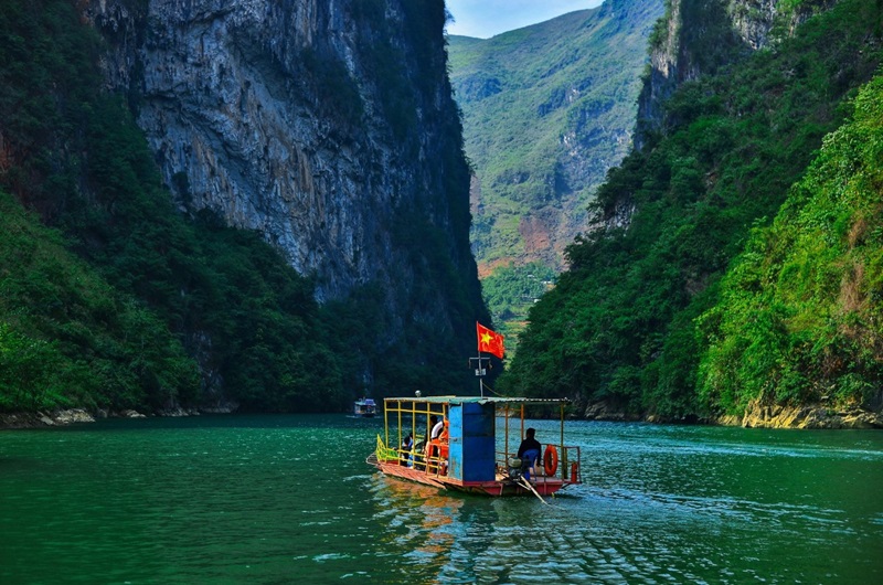 Sông Nho Quế ở đâu? Hướng dẫn đường xuống bến thuyền