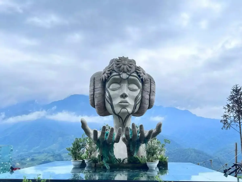 Moana Sapa: Thiên đường sống ảo giữa lòng Sa Pa với tượng nghệ thuật