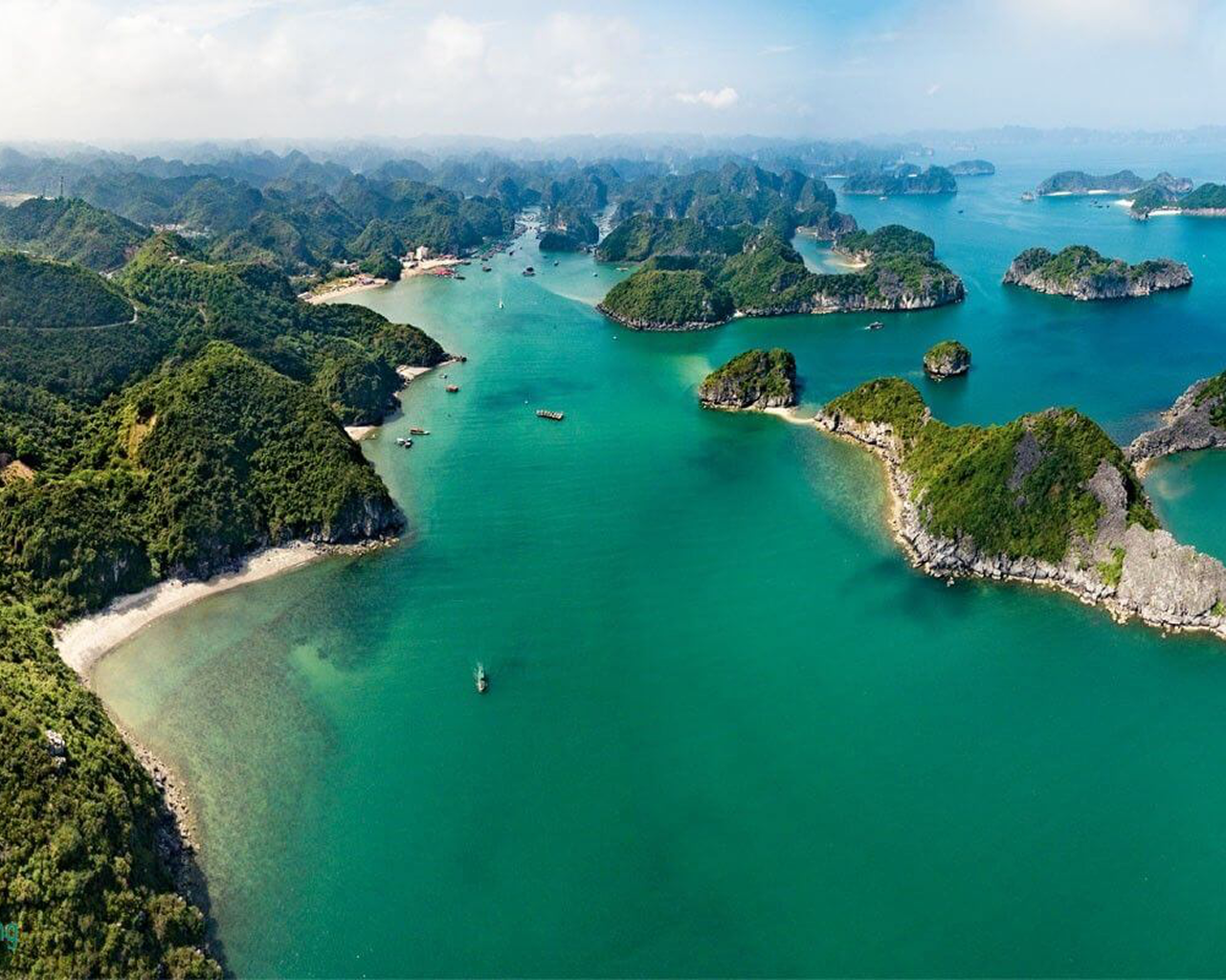 Vịnh Lan Hạ - Viên ngọc ẩn mình bên cạnh Vịnh Hạ Long