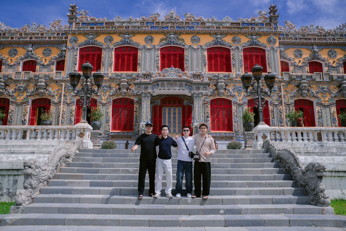 Ngựa Trắng