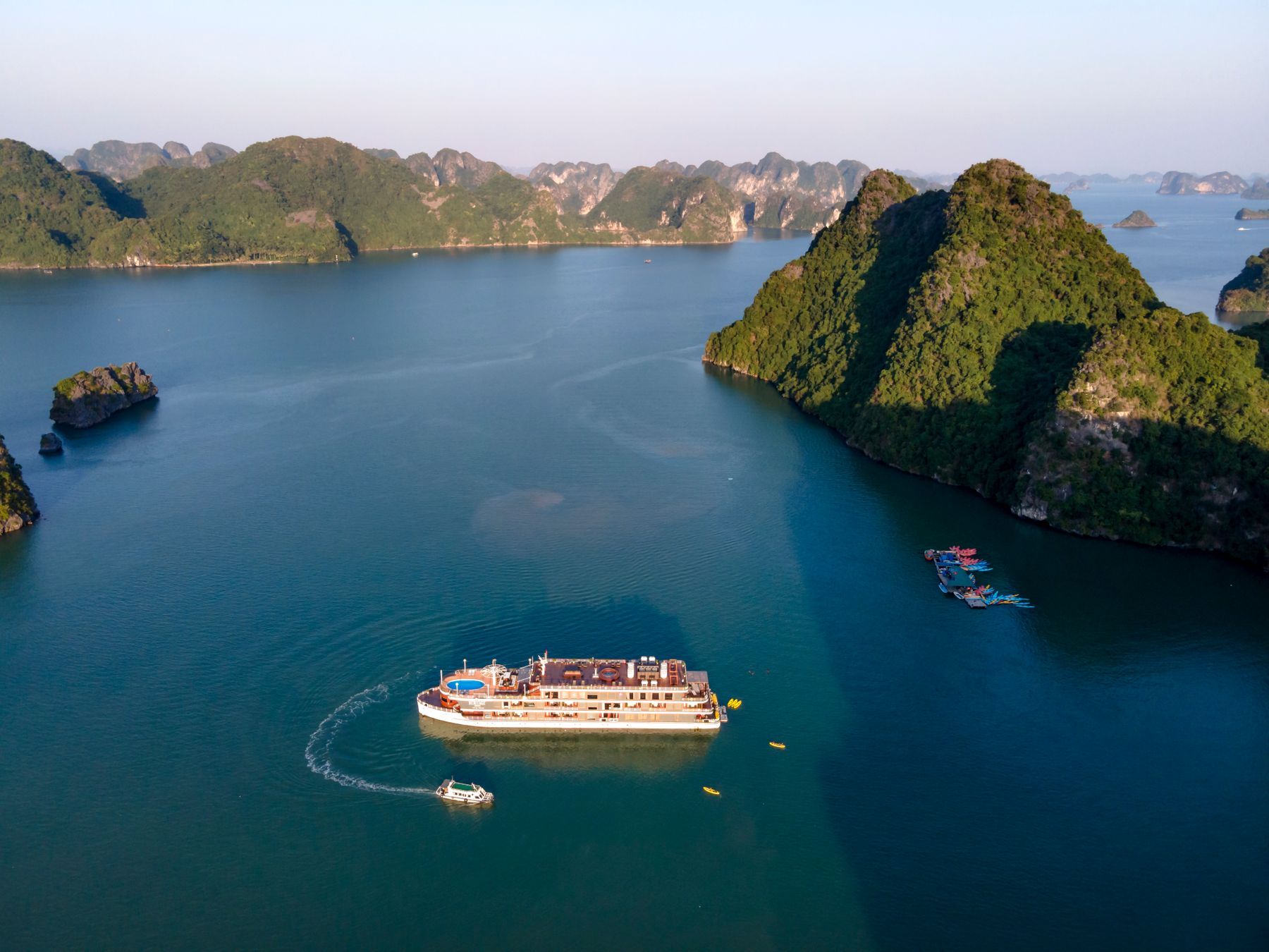 Vịnh Hạ Long — Quảng Ninh