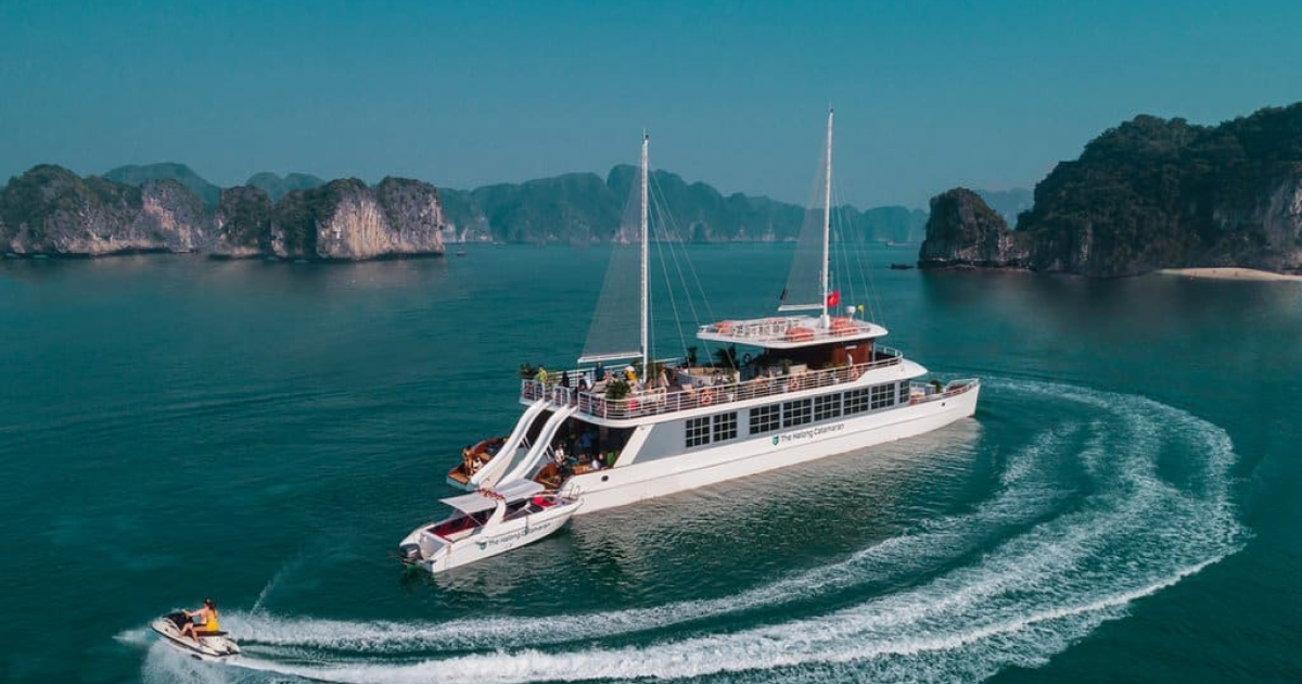 Du thuyền Vịnh Lan Hạ Cát Bà