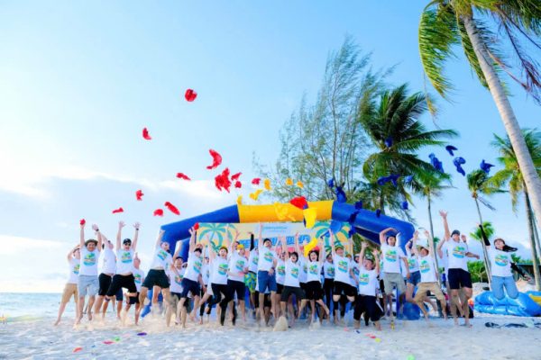 Teambuilding Cảm Hứng Biển Cả - Năng Lượng Vươn Khơi, Bứt Phá Doanh Số